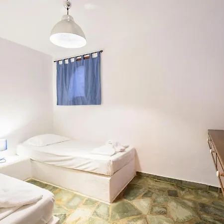 Aegean Whisper - Parikia * Krotiri