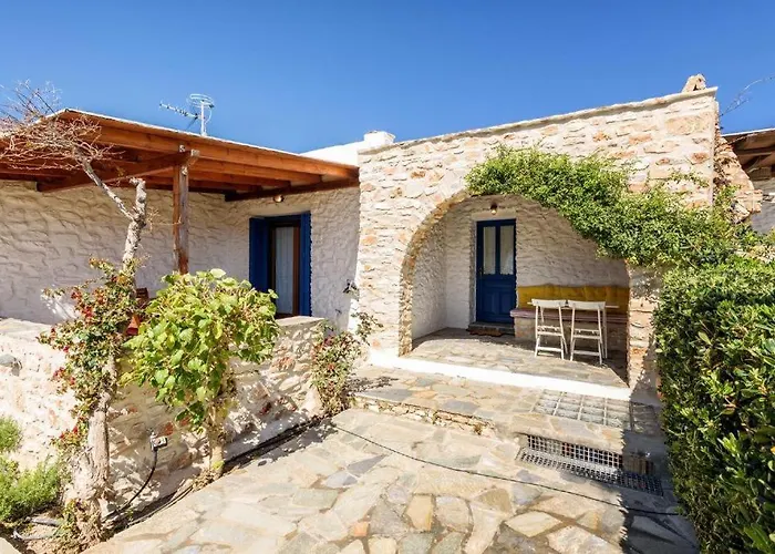 Aegean Whisper - Parikia *