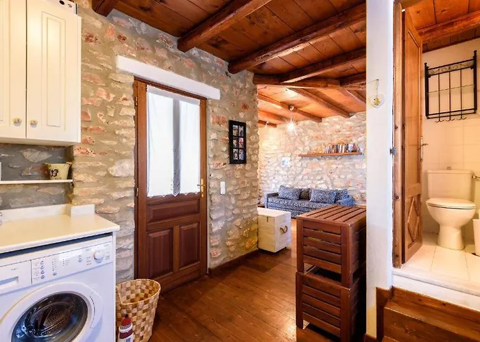 Aegean Whisper - Parikia *